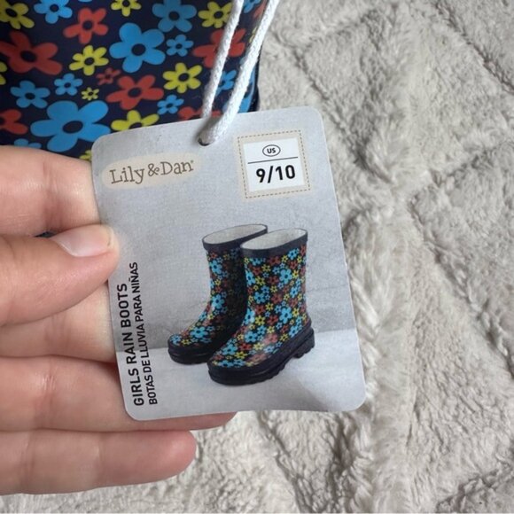 Lily & Dan | Aldi Blue and Red Floral Rain Boots | Size 9/10 - Picture 5 of 10